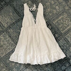 Elegant White Mini Dress